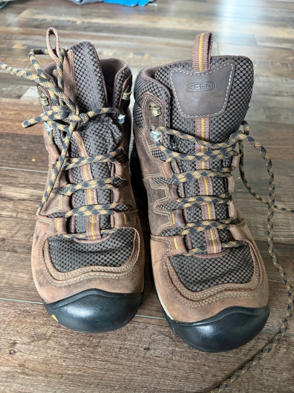 Keen Brown and Black Men's Hiking Boots
